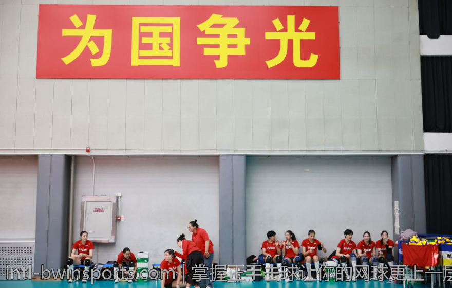 掌握正手击球让你的网球更上一层楼